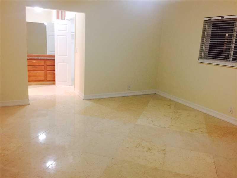 HOLLYWOOD LAKES SECTION 1 - Residential