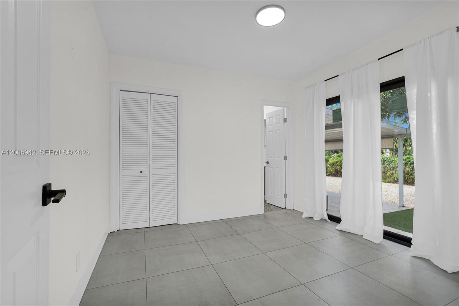 PALM SPRINGS 1ST ADDN - Residential