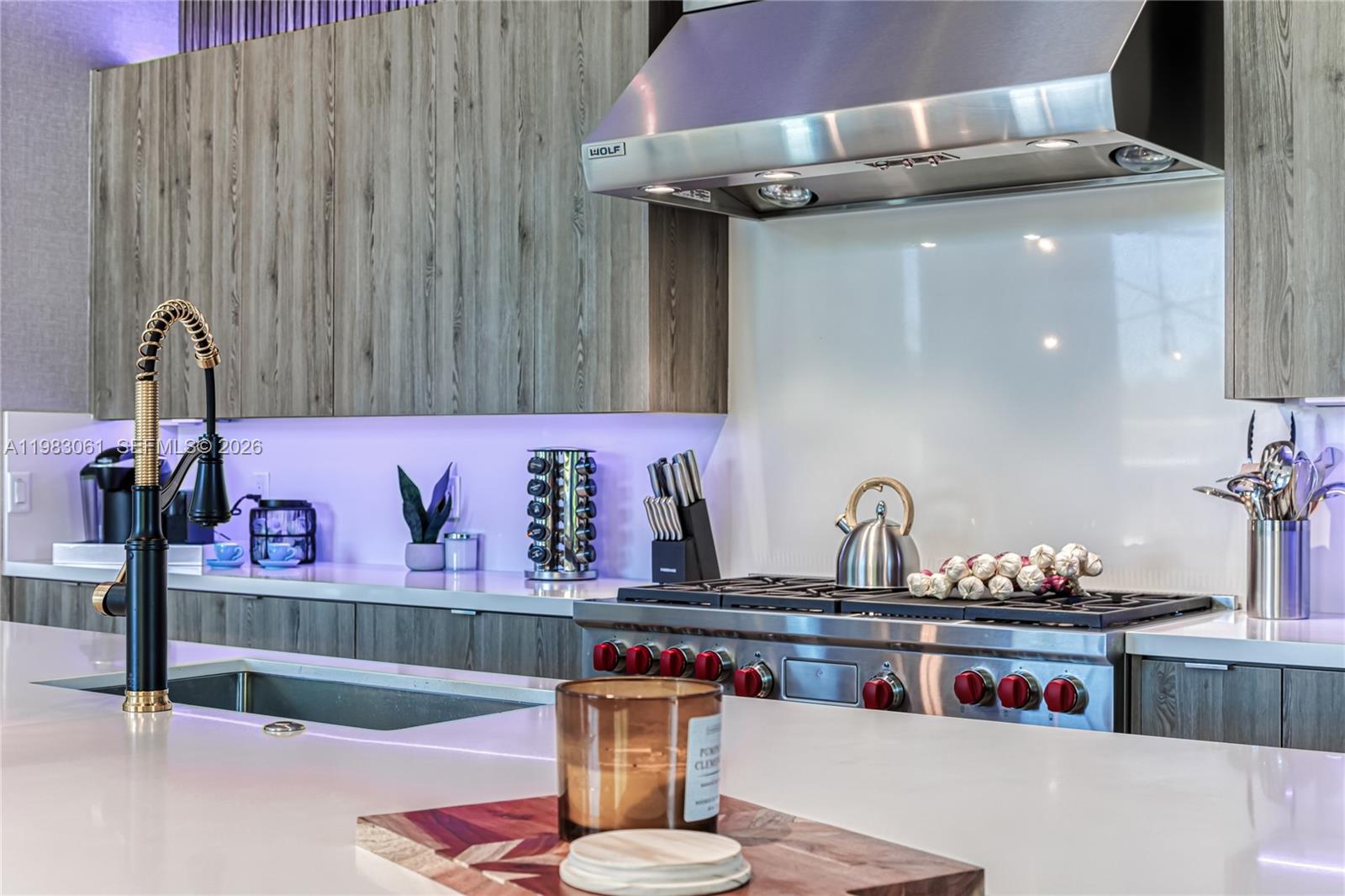 CORAL RIDGE COUNTRY CLUB - Residential Lease