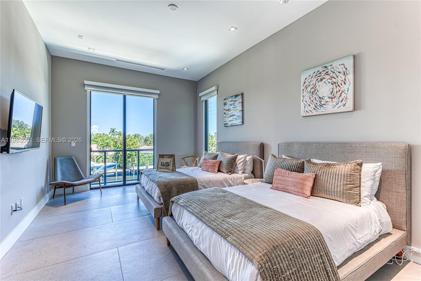 CORAL RIDGE COUNTRY CLUB - Residential Lease