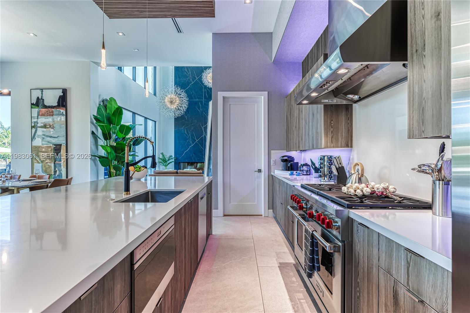 CORAL RIDGE COUNTRY CLUB - Residential Lease