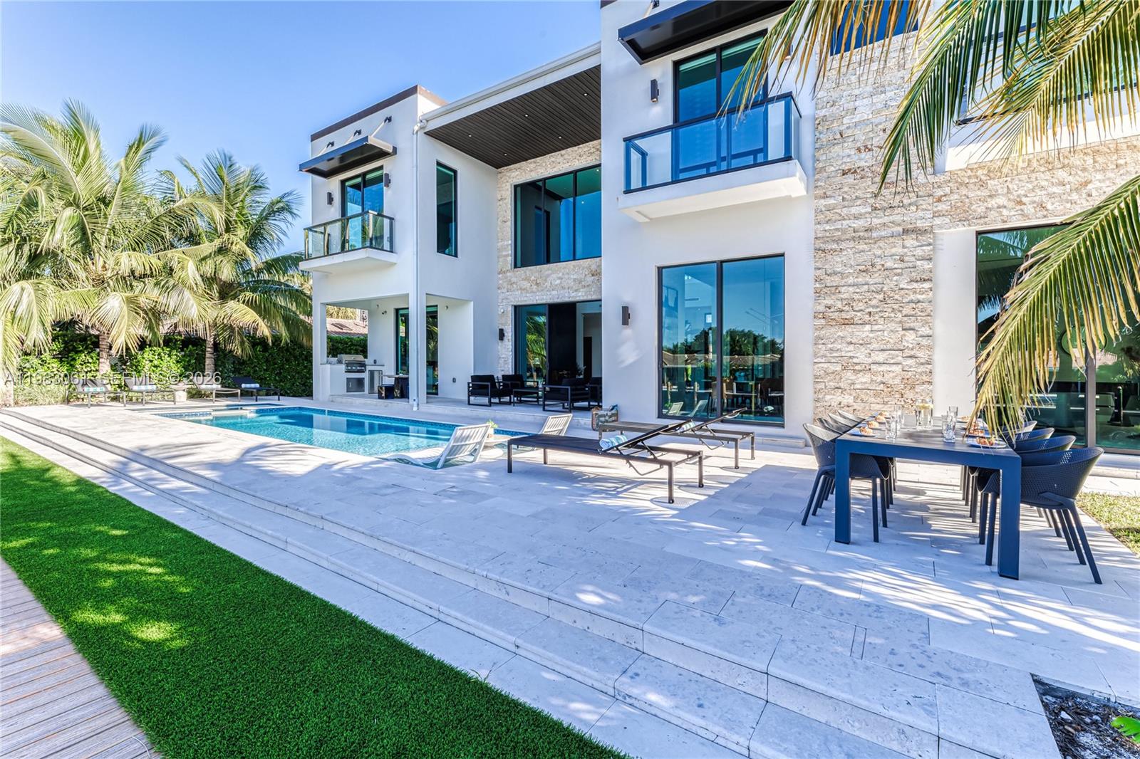 CORAL RIDGE COUNTRY CLUB - Residential Lease