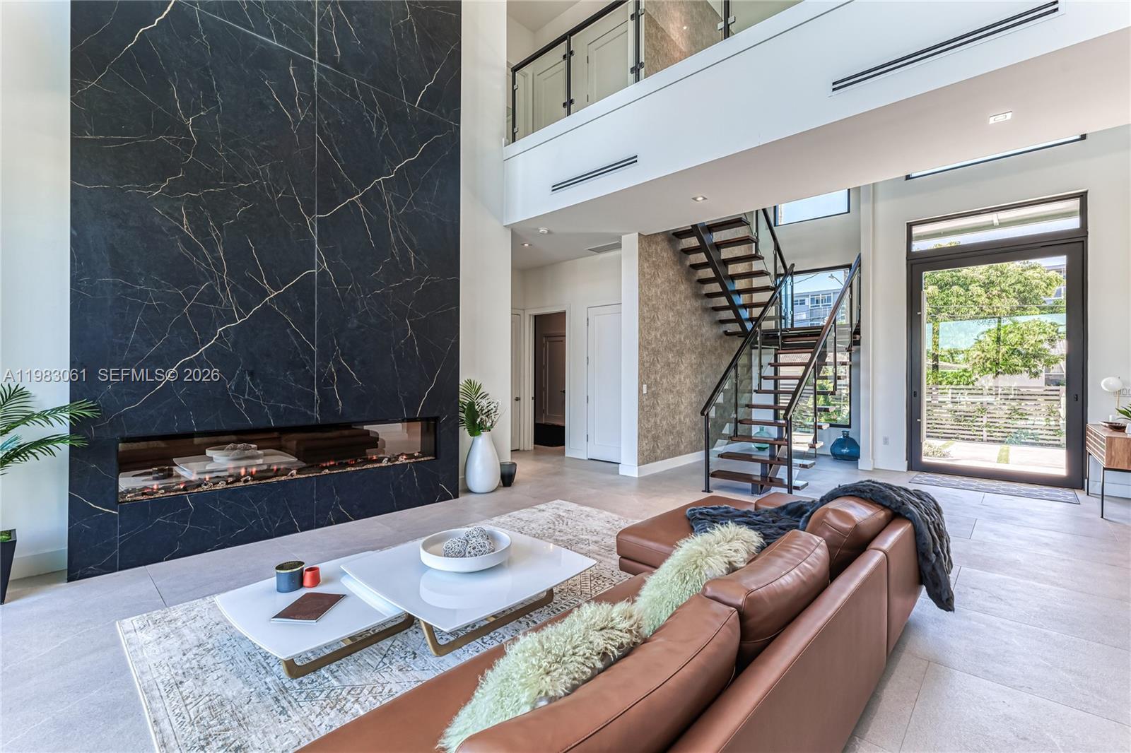 CORAL RIDGE COUNTRY CLUB - Residential Lease