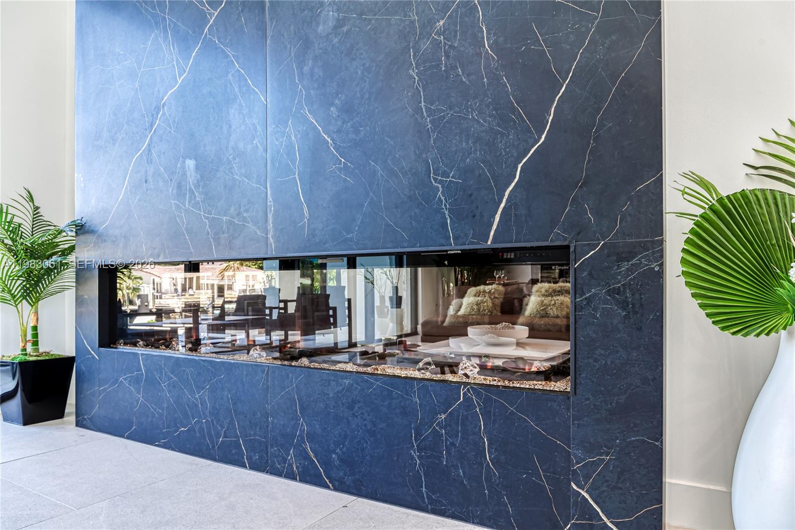 CORAL RIDGE COUNTRY CLUB - Residential Lease