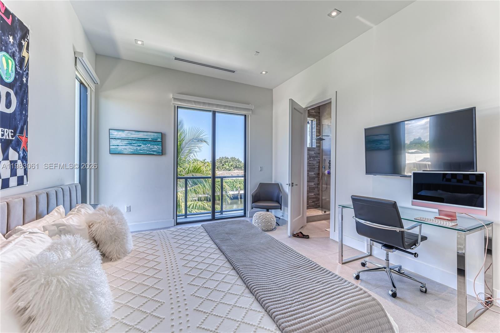 CORAL RIDGE COUNTRY CLUB - Residential Lease