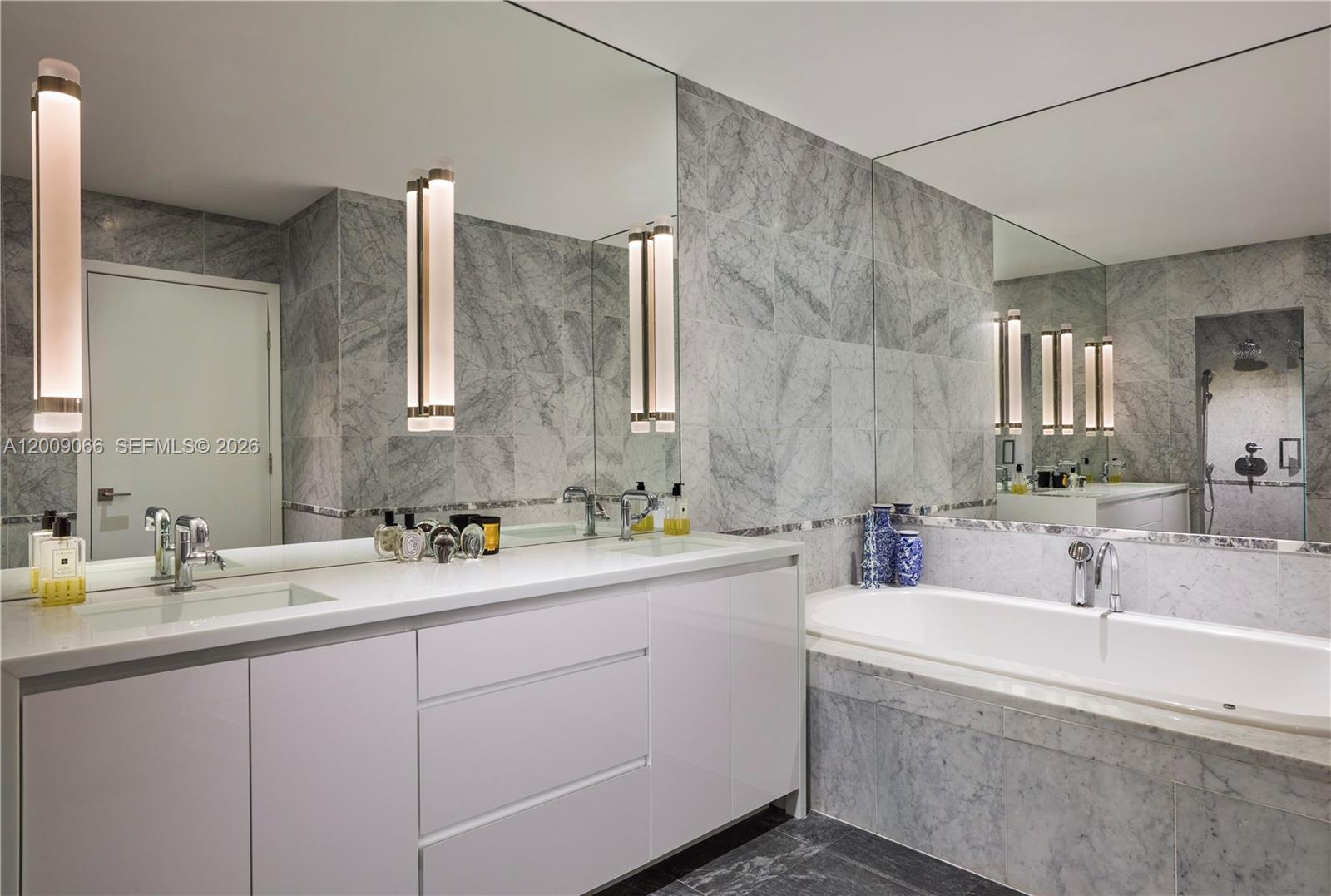 GORLIN AT AQUA CONDO - Residential