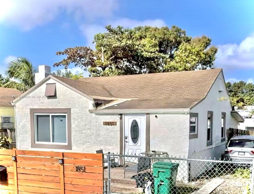 2/1 cash or lease option
1story wood/stucco home with yard. Gated property with a big yard and mango fruit trees, 
Plywood shaker kitchen cabinets with quartz counter tops, Central ac with pvc drain.
Impact windows, tankless water heater. 
Great price 
Will sell fast!