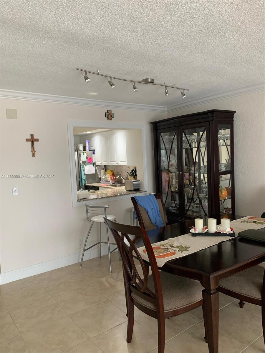 SECOND GULFSTREAM GARDEN - Residential Lease