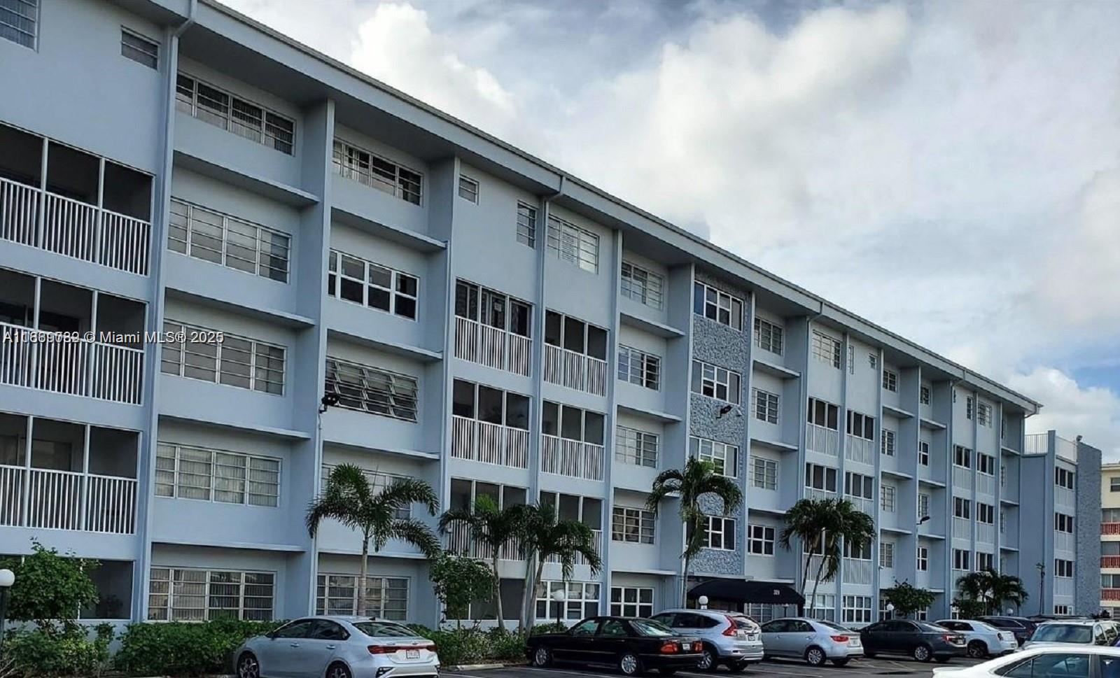 SECOND GULFSTREAM GARDEN - Residential Lease