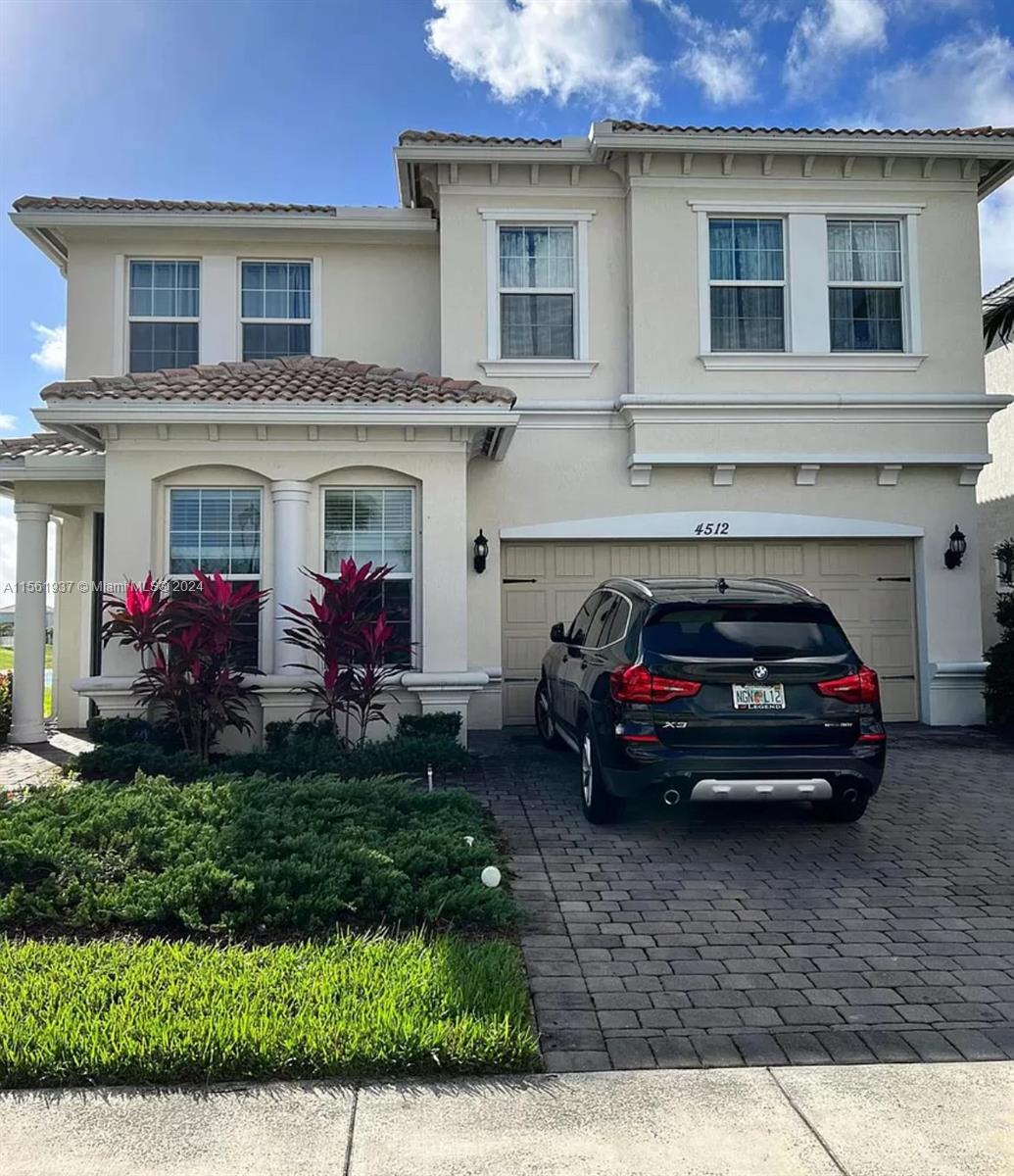 Address Not Disclosed, Hollywood, Broward County, Florida - 5 Bedrooms  
3 Bathrooms - 