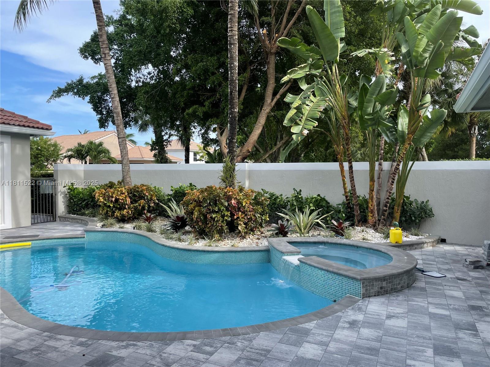 4181 SW 185th Ave