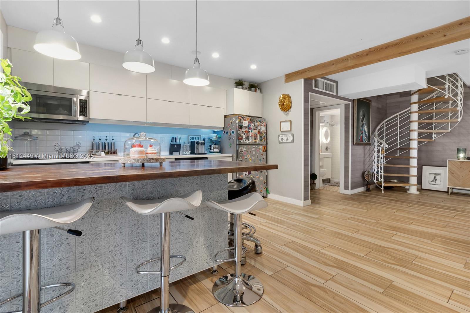 PARK SQUARE CONDO - Residential