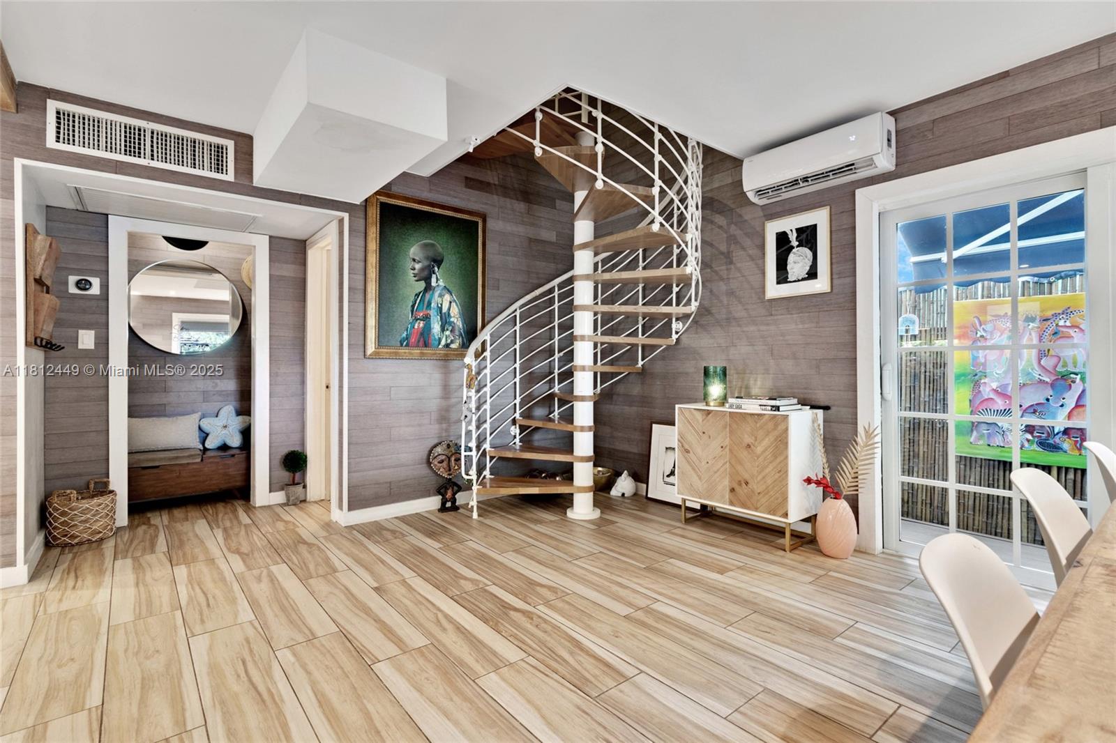 PARK SQUARE CONDO - Residential