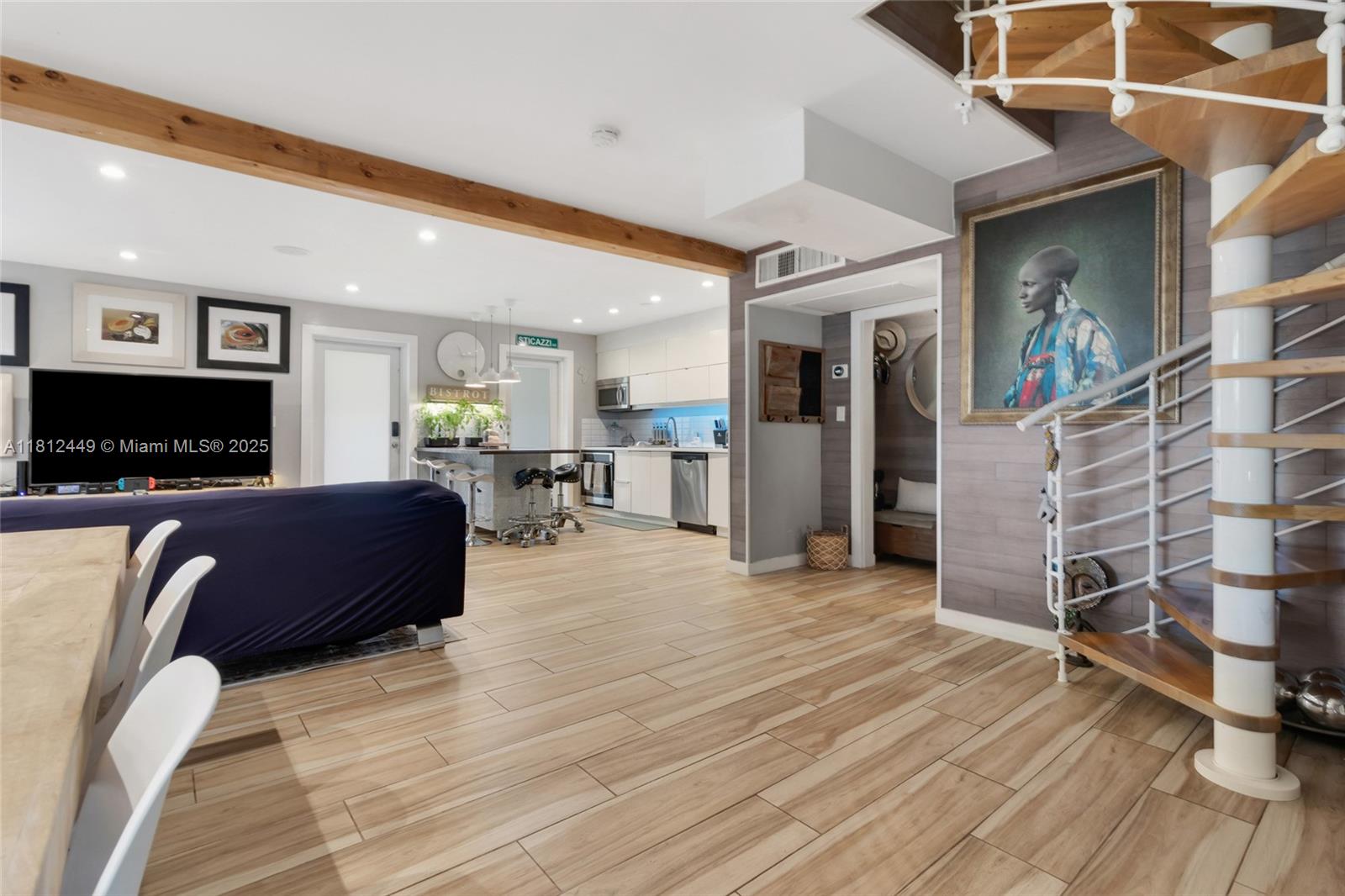 PARK SQUARE CONDO - Residential