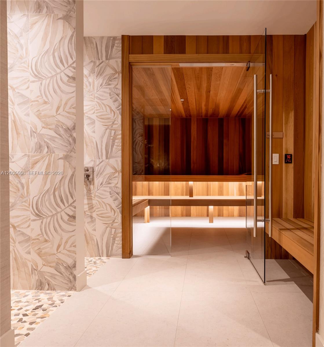 ARIA RESERVE SOUTH CONDO - Residential