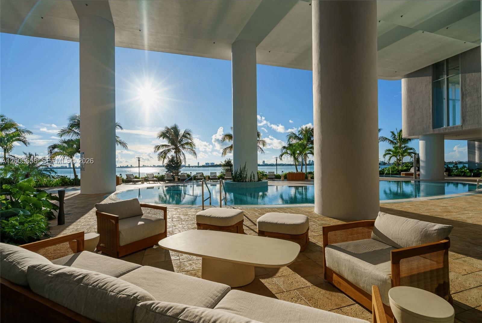 ARIA RESERVE SOUTH CONDO - Residential