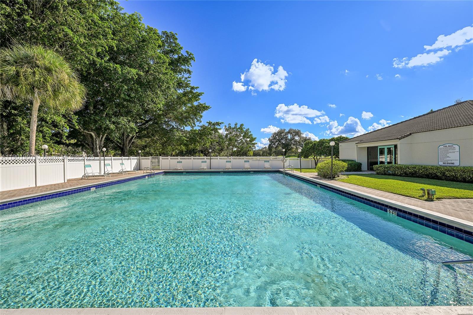 ROLLING HILLS GOLF AND - Residential Lease