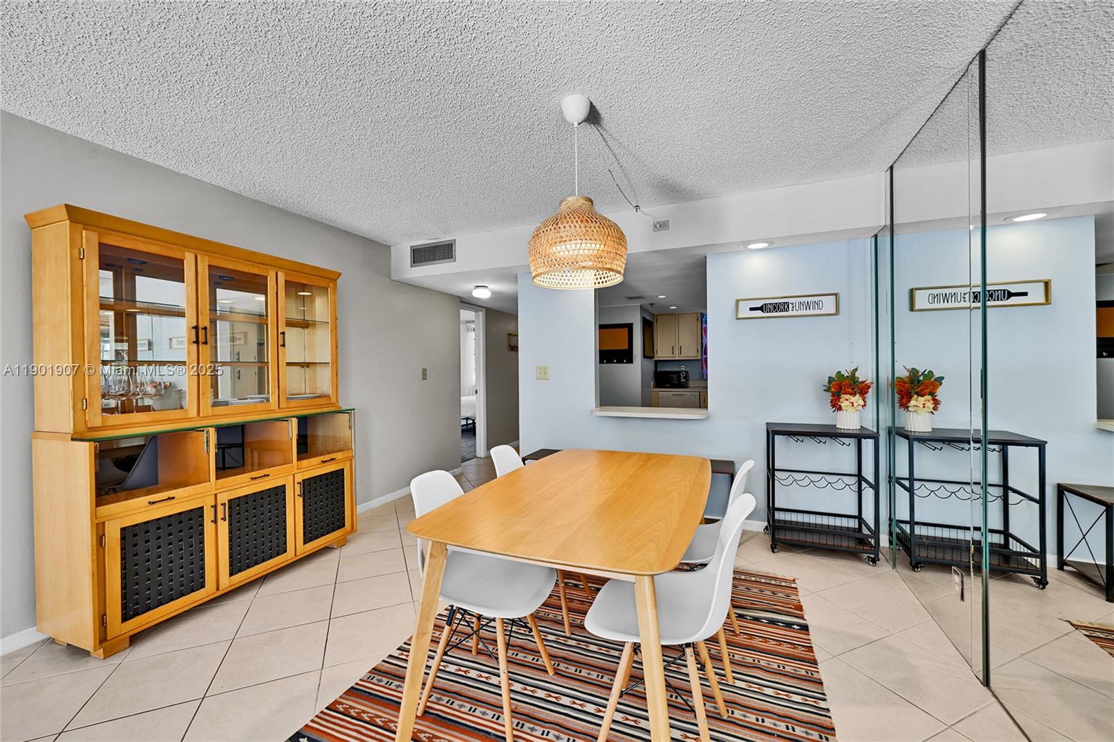 ROLLING HILLS GOLF AND - Residential Lease