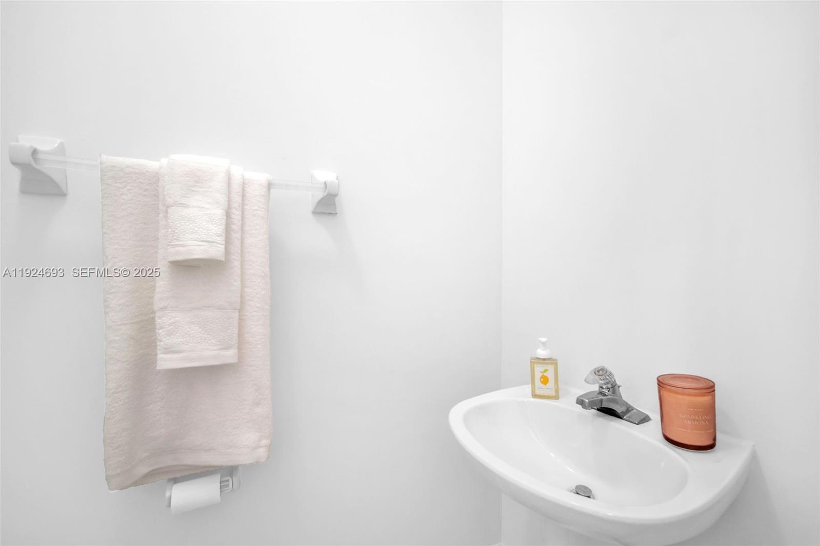 SHOMA HOMES AT TAMIAMI IV - Residential