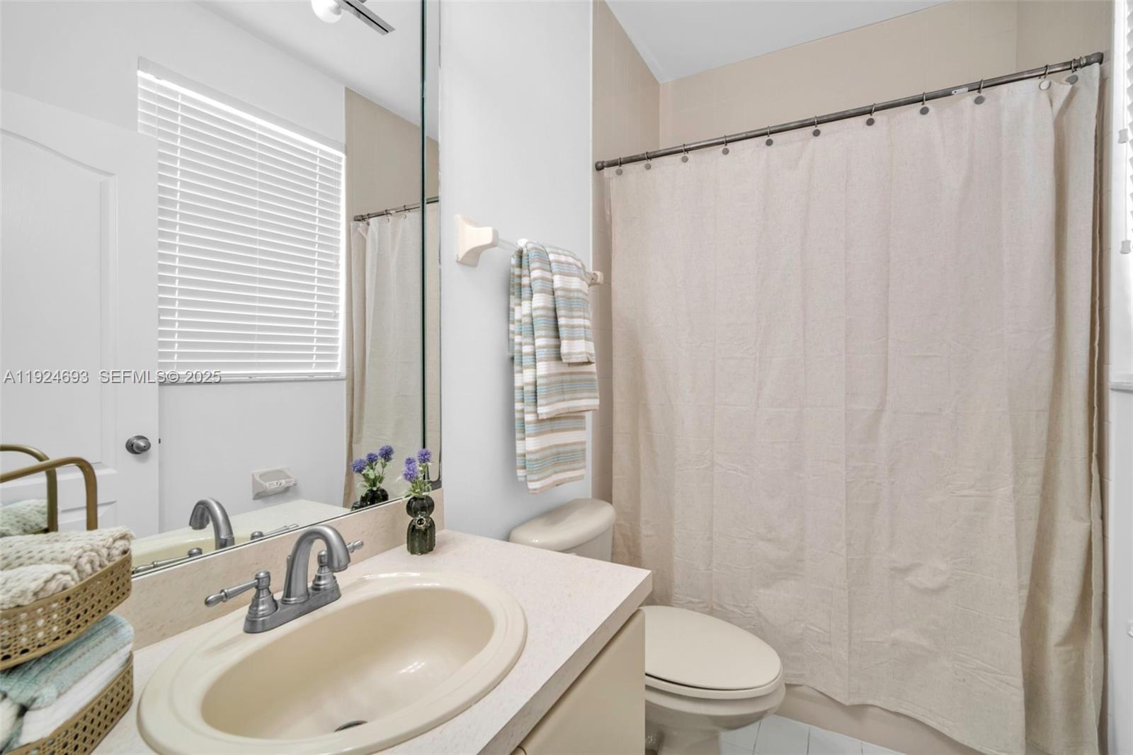 SHOMA HOMES AT TAMIAMI IV - Residential