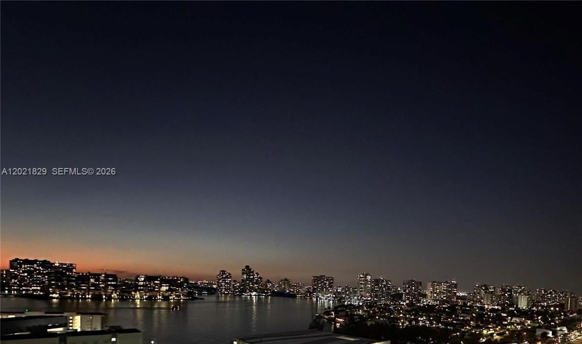 TRUMP ROYALE CONDO - Residential