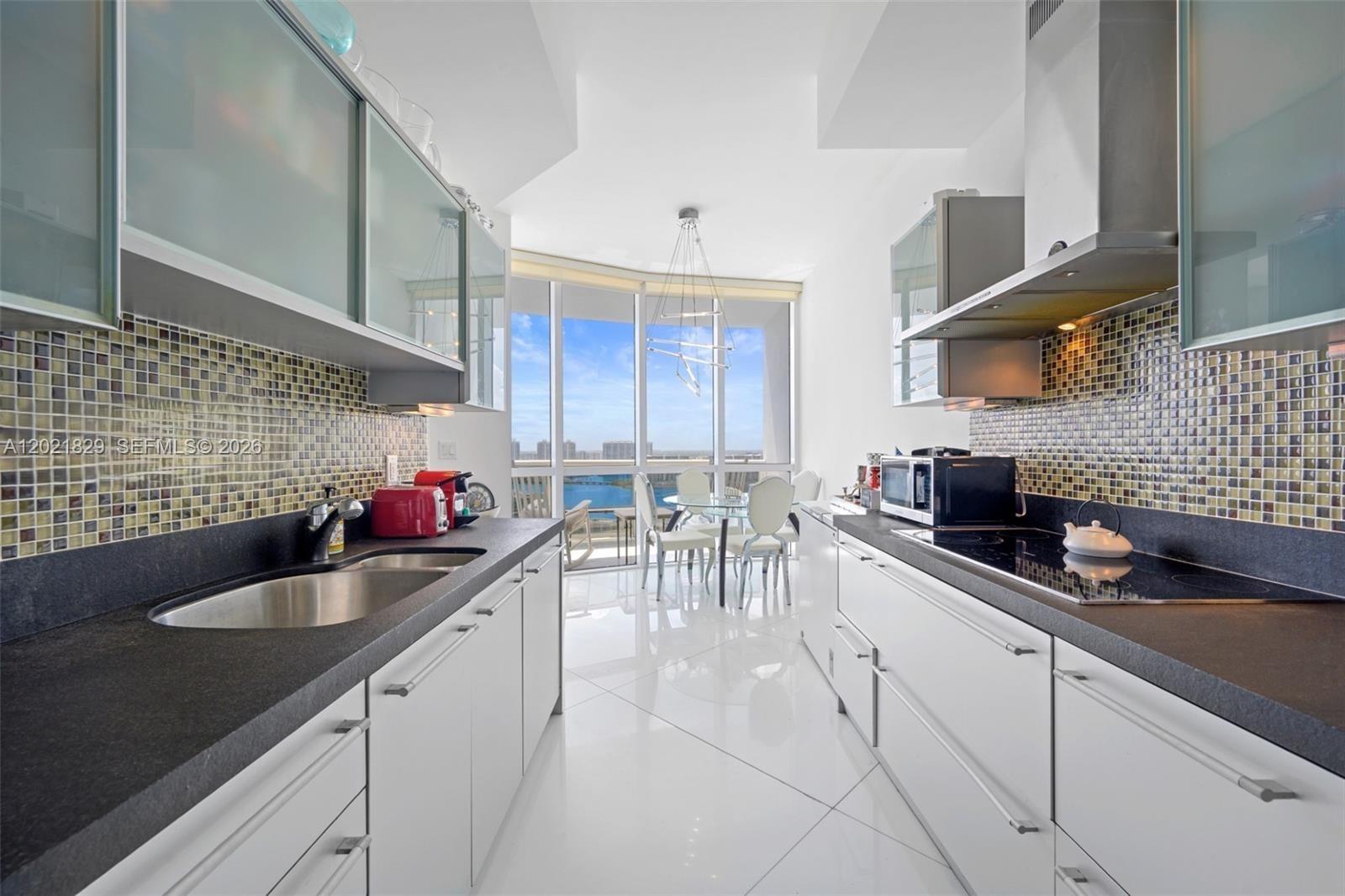TRUMP ROYALE CONDO - Residential