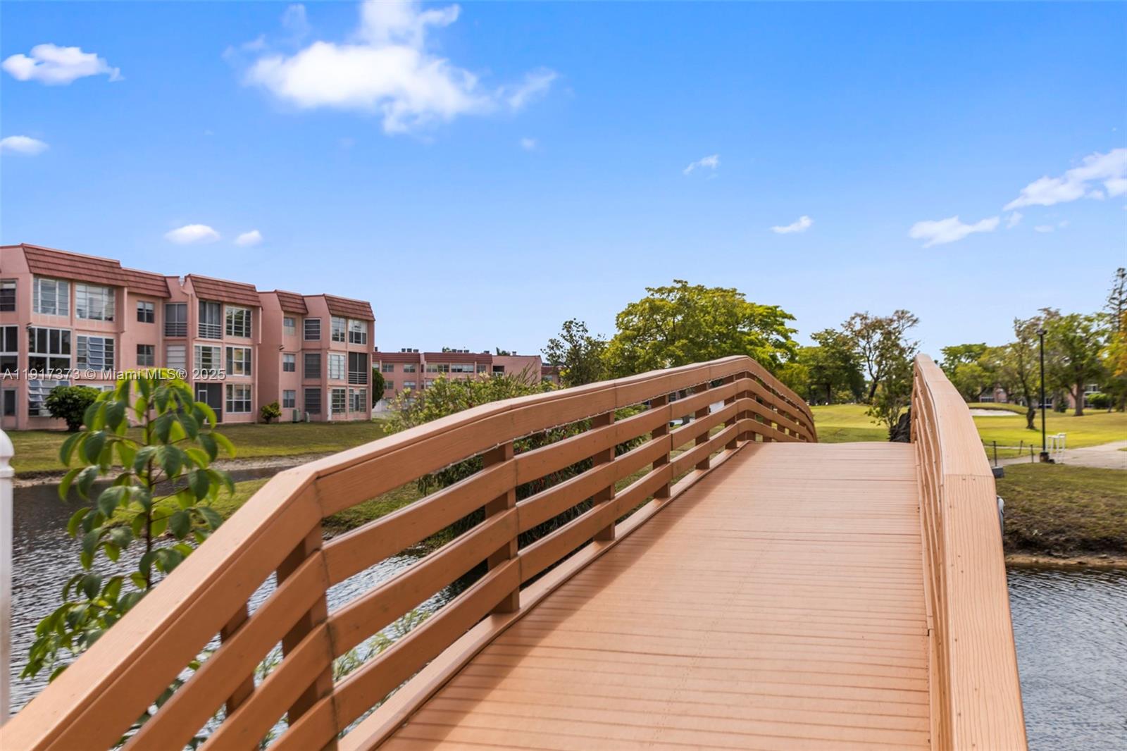 SUNRISE LAKES 112 CONDO - Residential