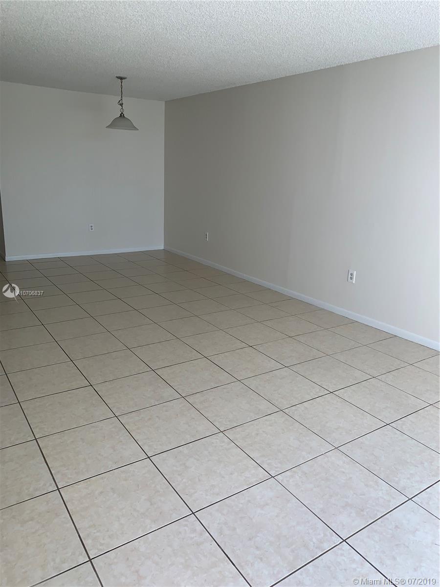 THE GREENS AT DORAL CONDO - Residential Lease