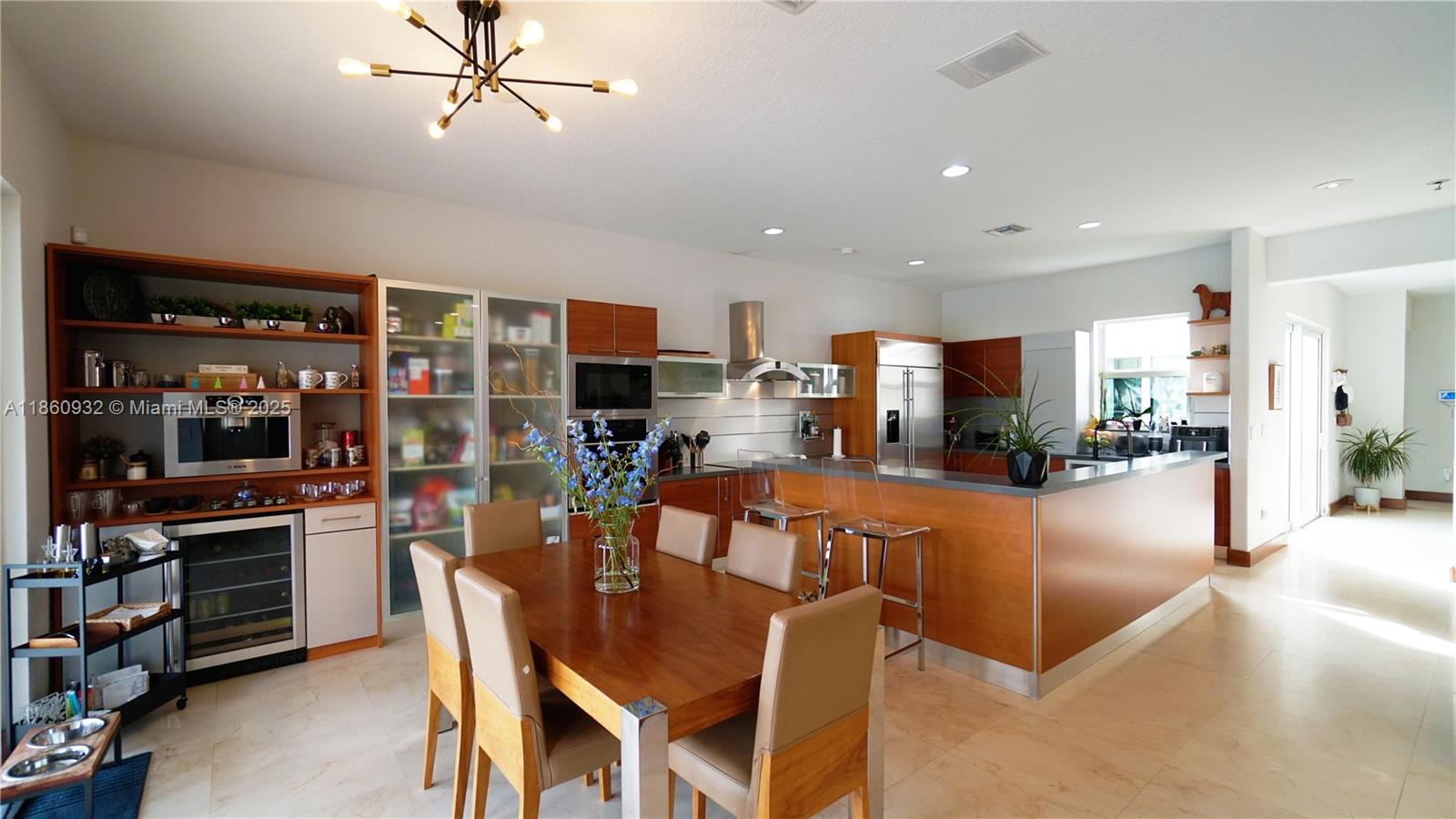 DORAL ISLES MEDITERRANEA - Residential Lease