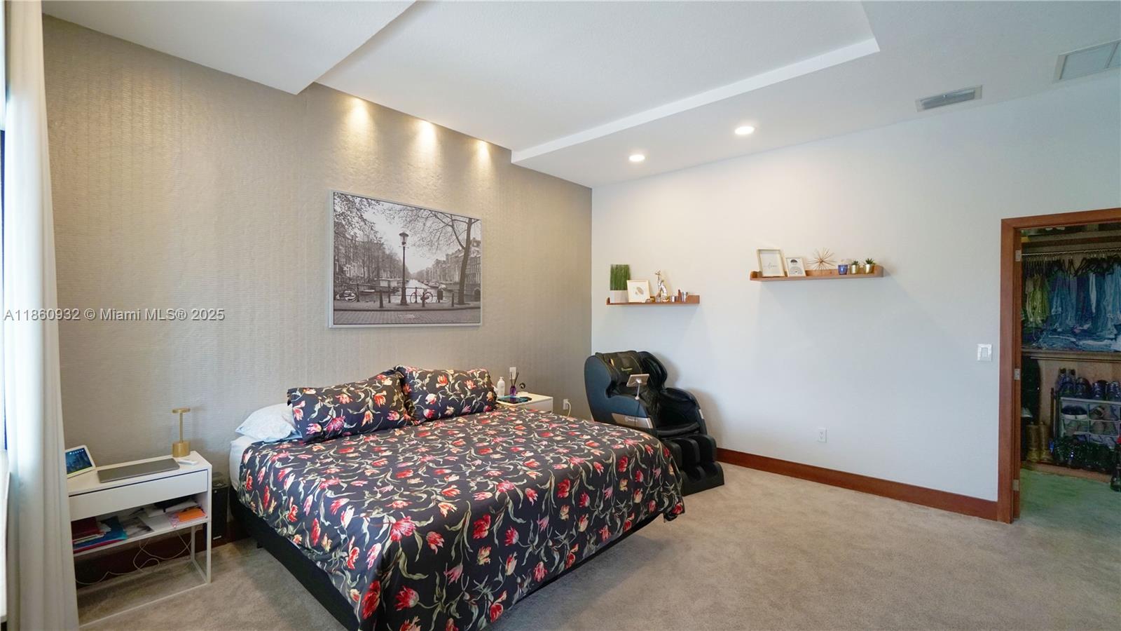 DORAL ISLES MEDITERRANEA - Residential Lease