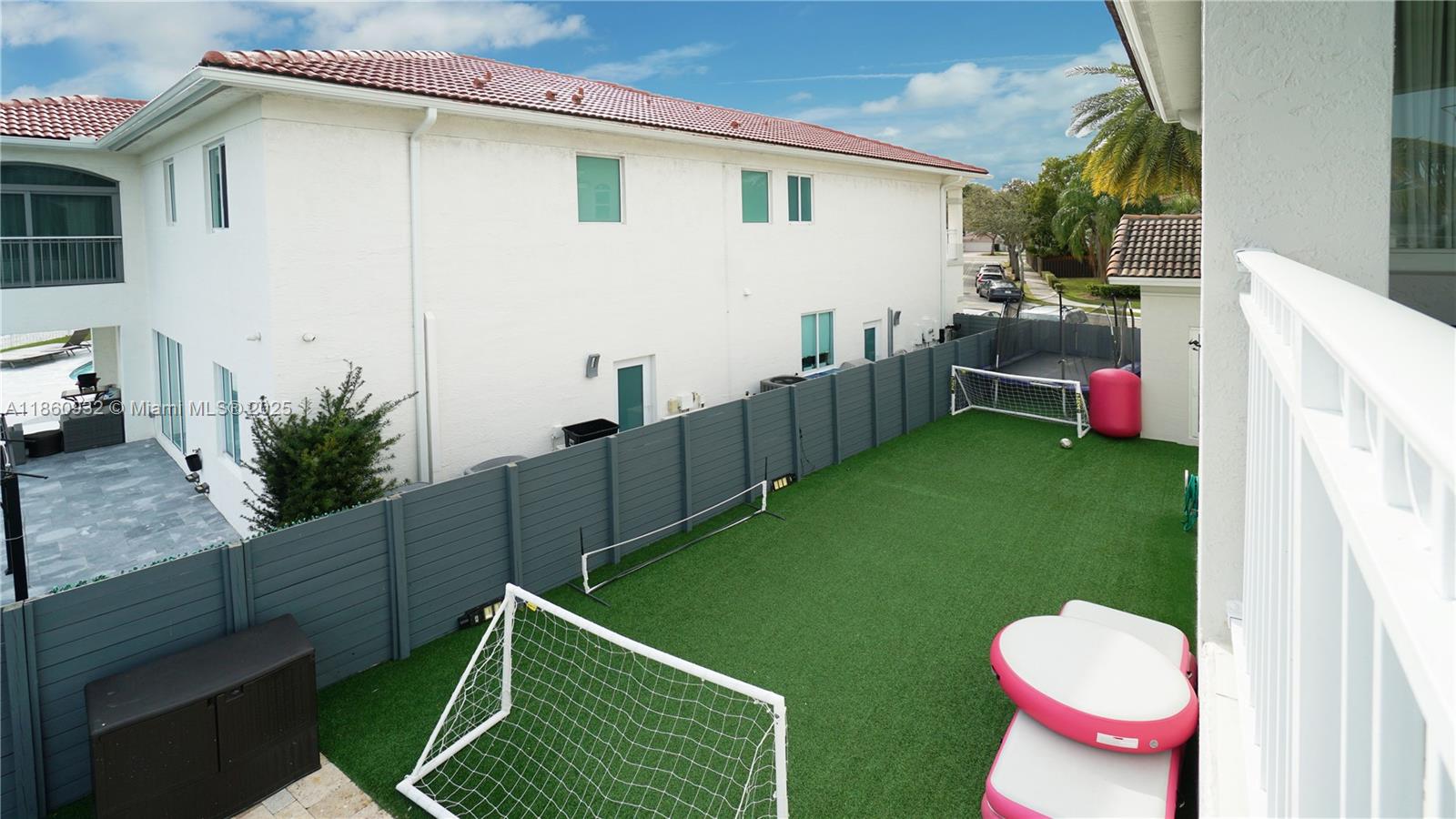 DORAL ISLES MEDITERRANEA - Residential Lease