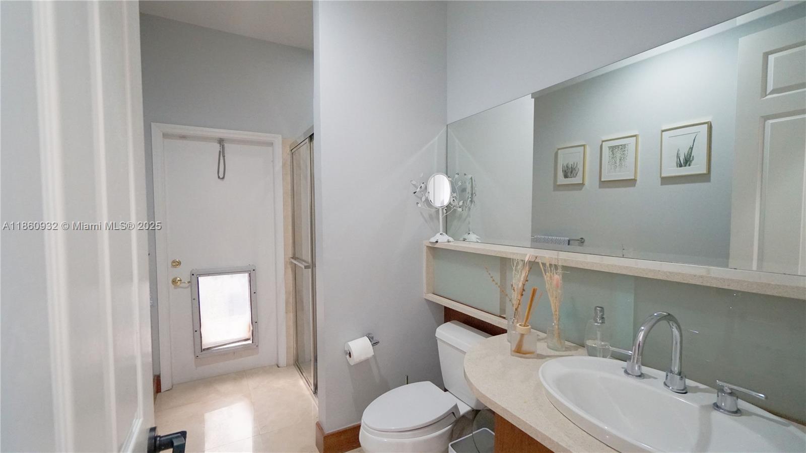 DORAL ISLES MEDITERRANEA - Residential Lease