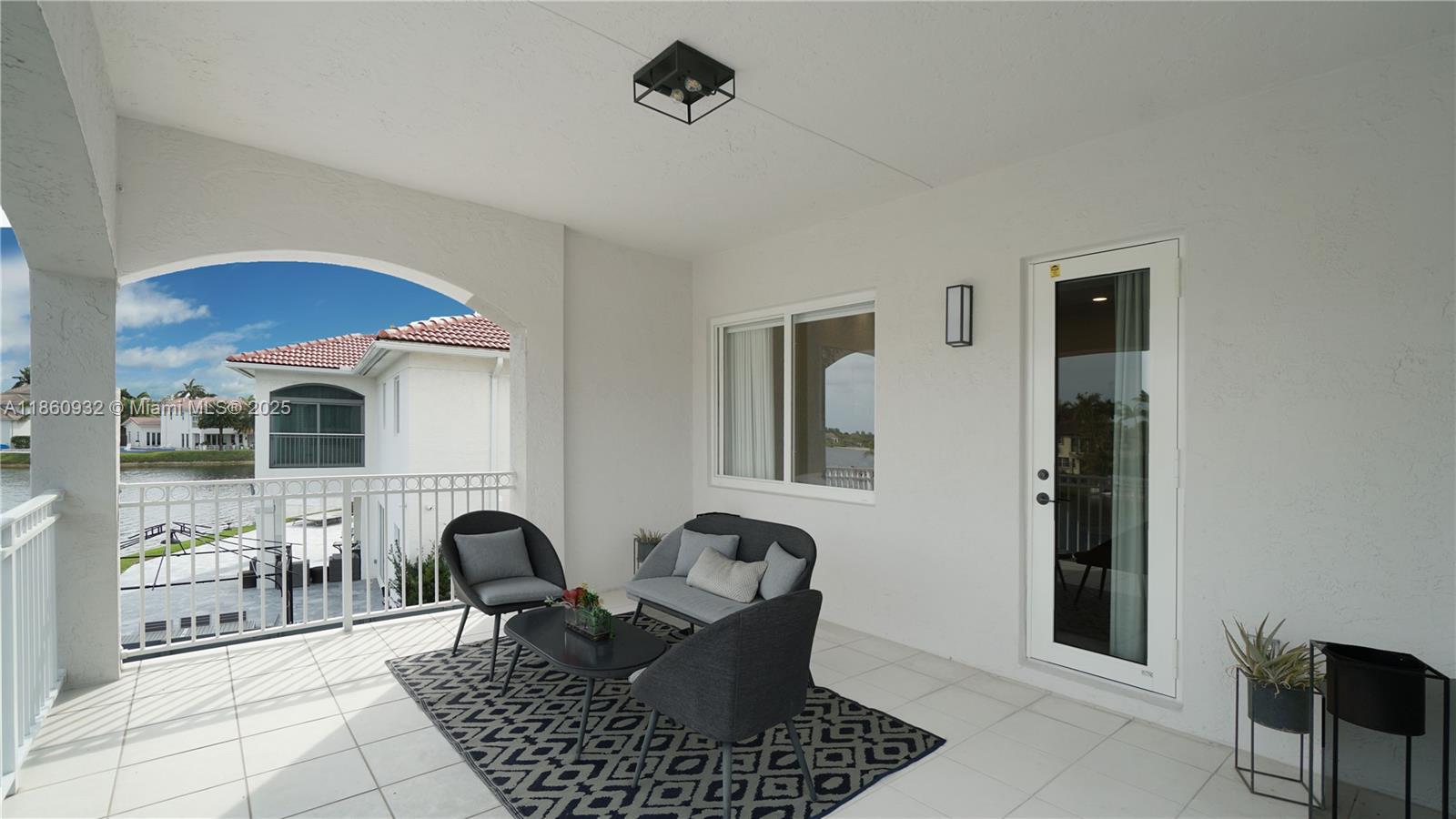 DORAL ISLES MEDITERRANEA - Residential Lease