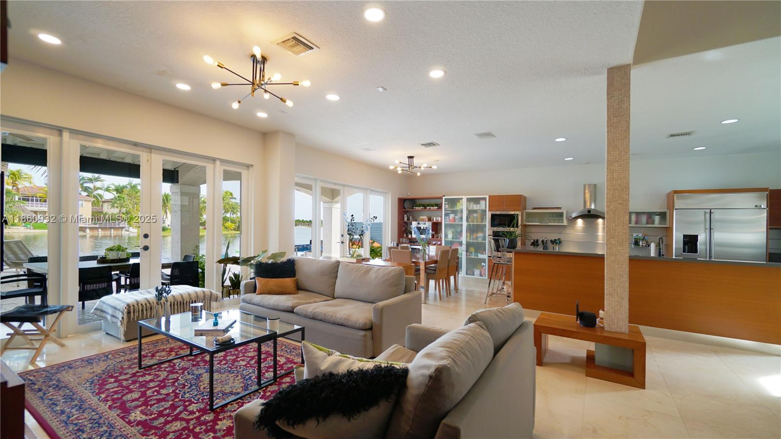 DORAL ISLES MEDITERRANEA - Residential Lease