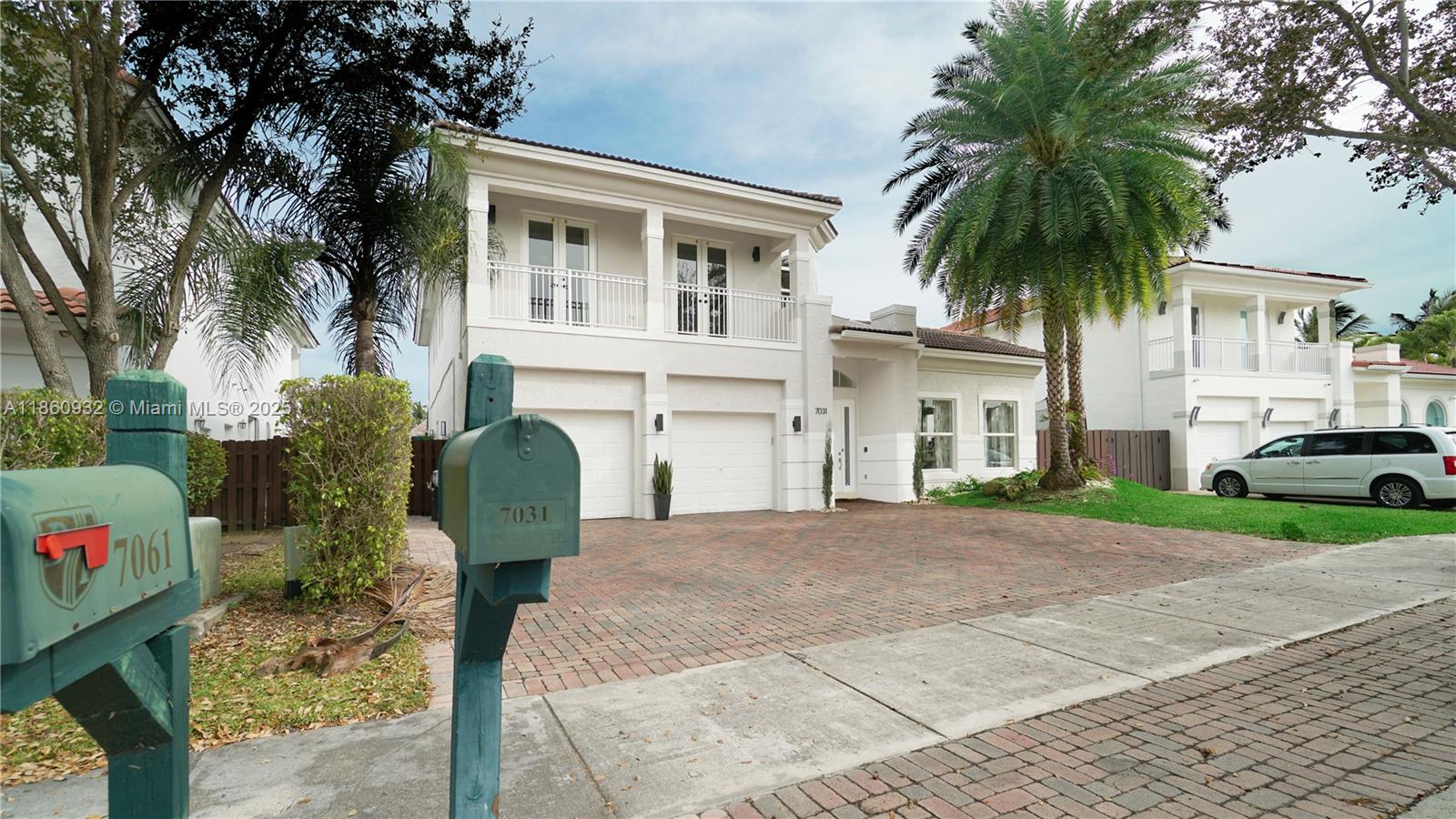 DORAL ISLES MEDITERRANEA - Residential Lease