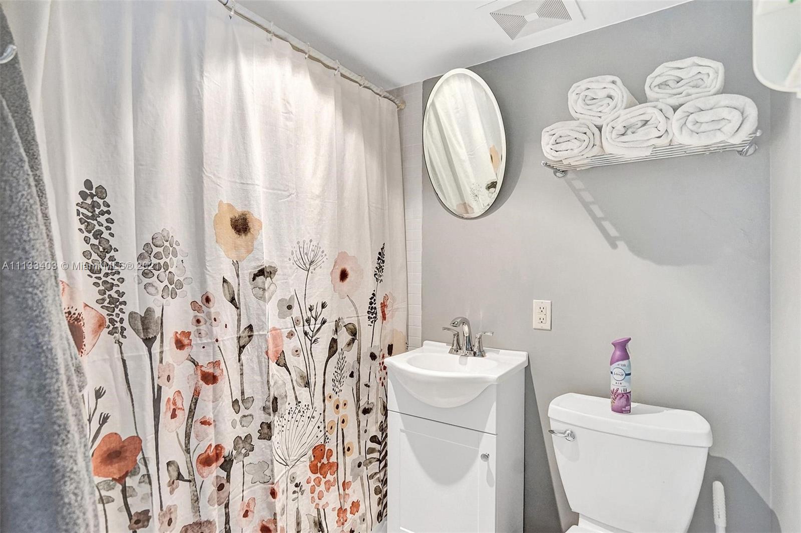 BACARAT AT 328 EUCLID AVE - Residential Lease