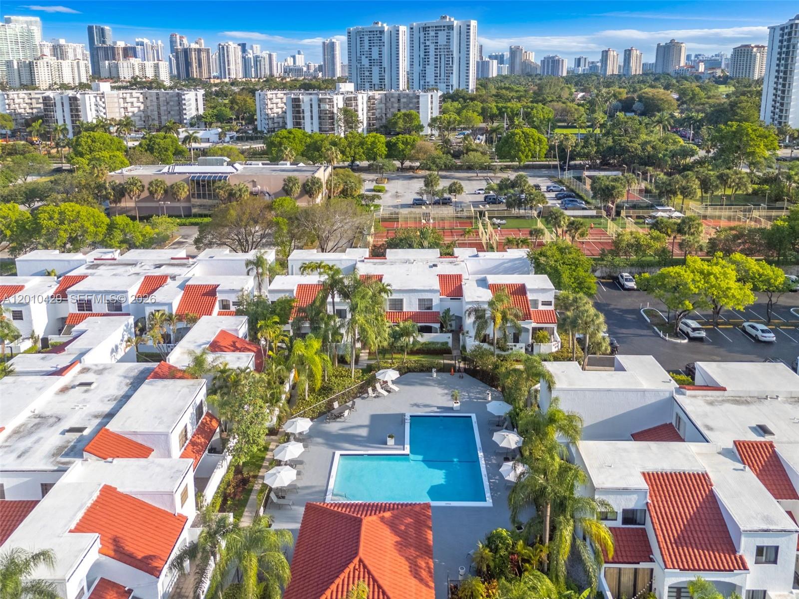 MARINER VILLAGE TH CONDO - Residential