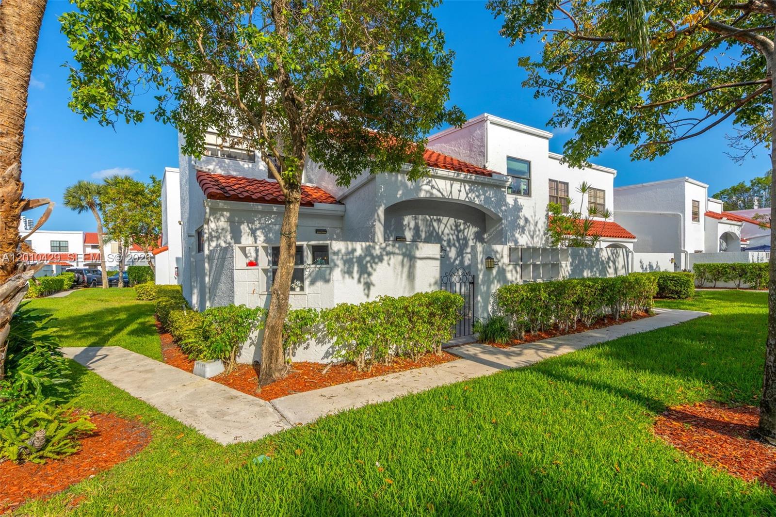 MARINER VILLAGE TH CONDO - Residential