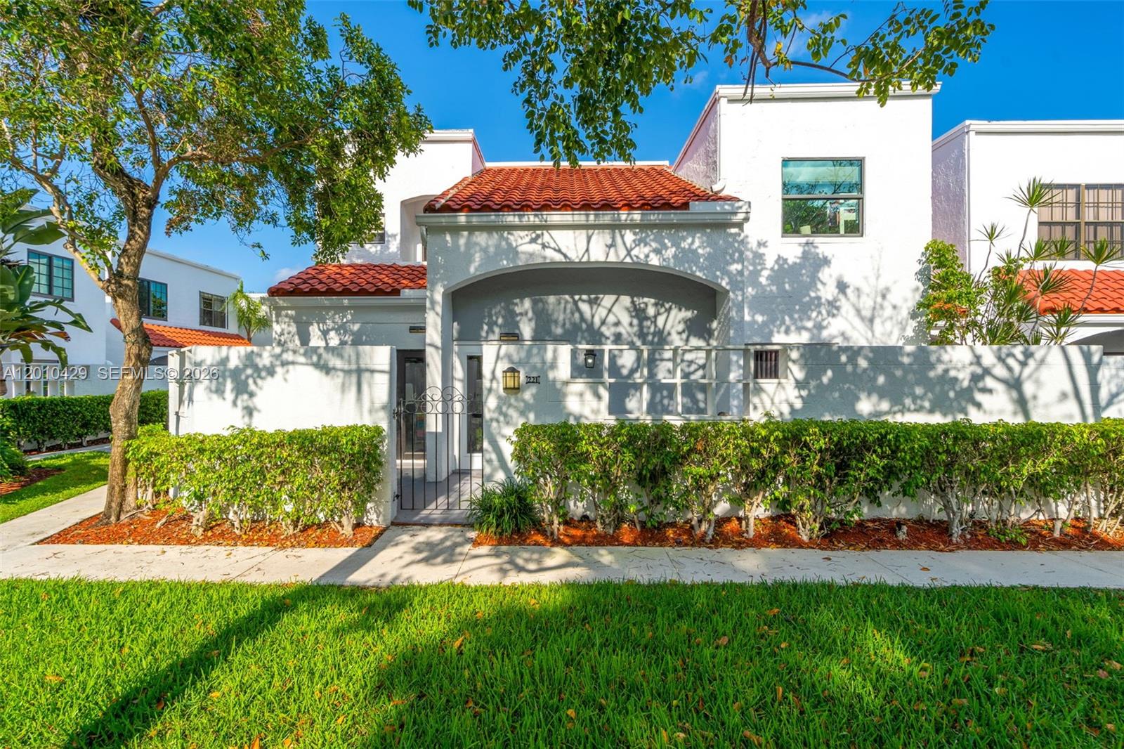 MARINER VILLAGE TH CONDO - Residential