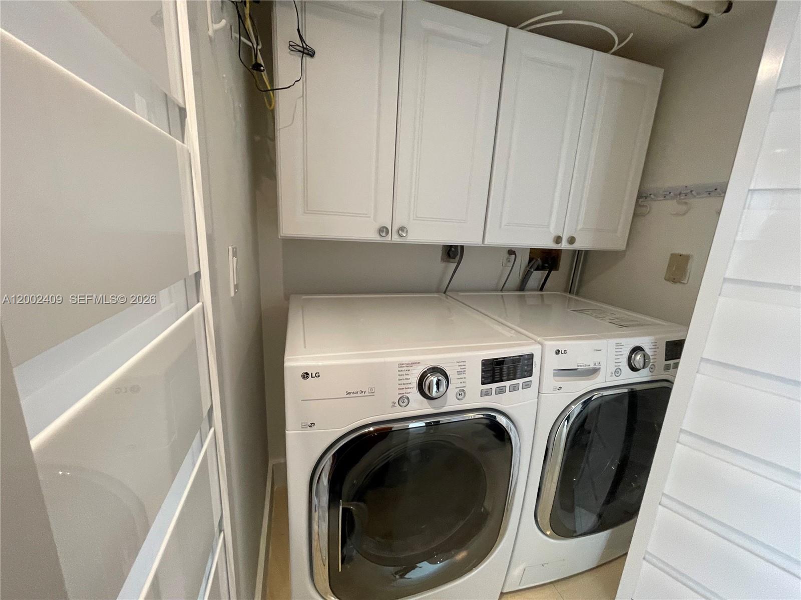 THE LANDMARK CONDO - Residential