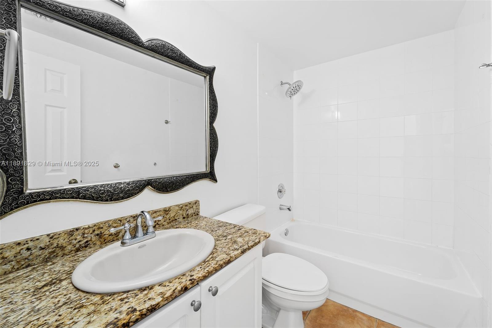 ANCHORAGE AT MIAMI LAKES - Residential