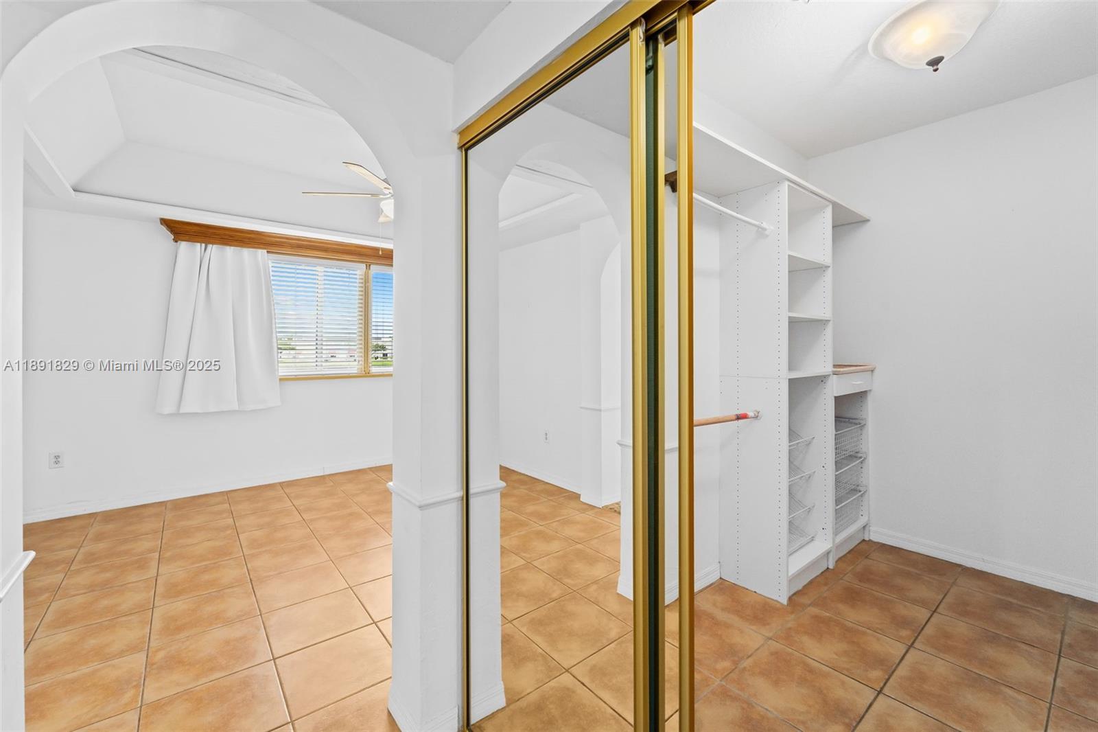 ANCHORAGE AT MIAMI LAKES - Residential
