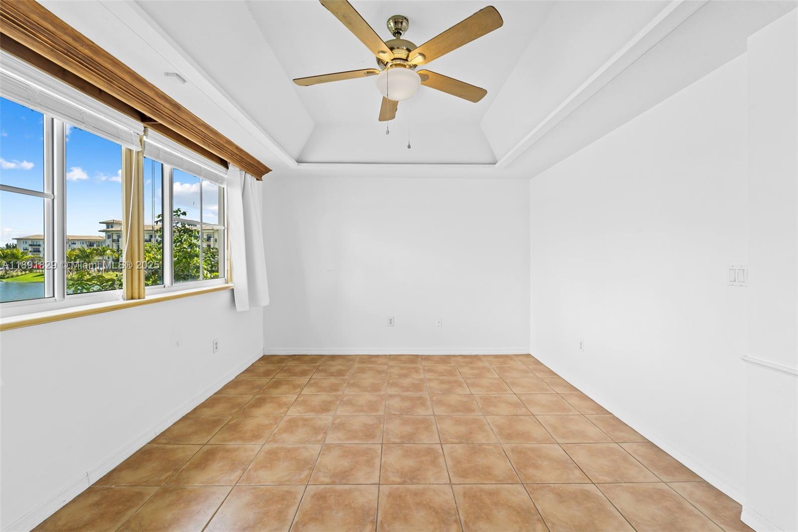 ANCHORAGE AT MIAMI LAKES - Residential