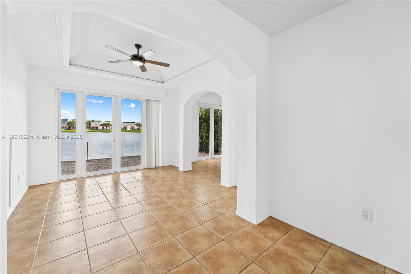 ANCHORAGE AT MIAMI LAKES - Residential