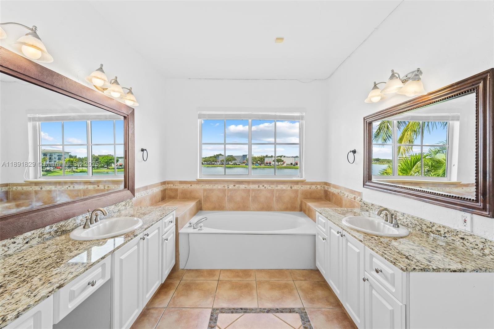 ANCHORAGE AT MIAMI LAKES - Residential