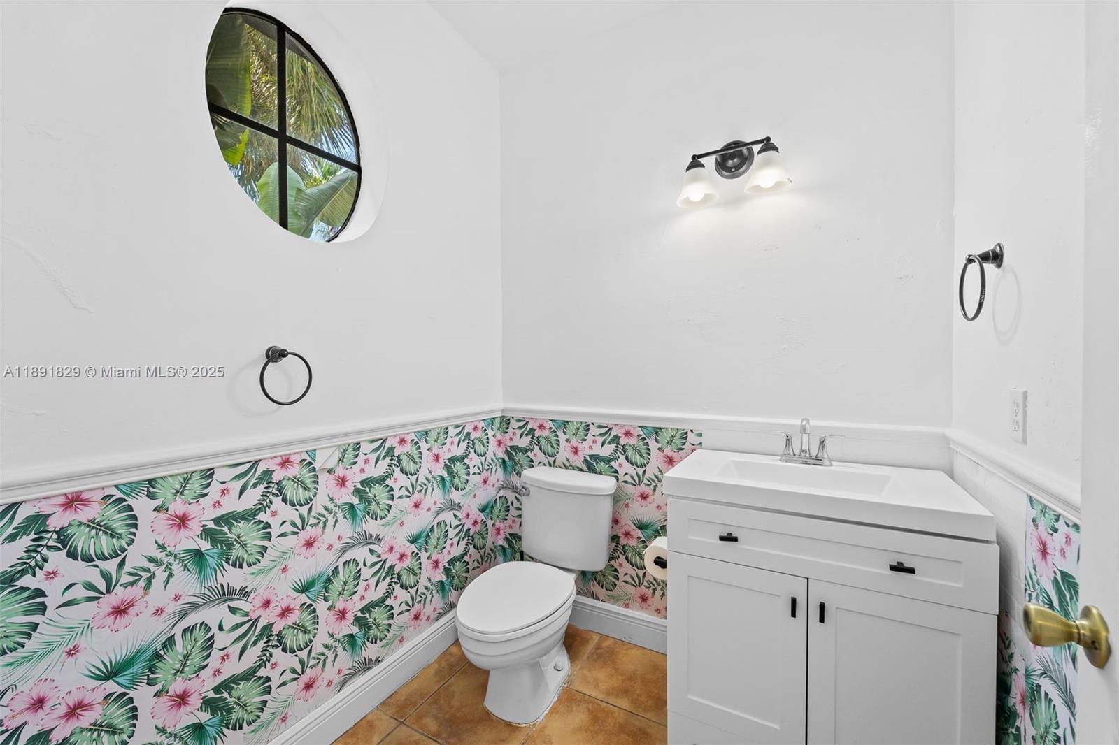 ANCHORAGE AT MIAMI LAKES - Residential