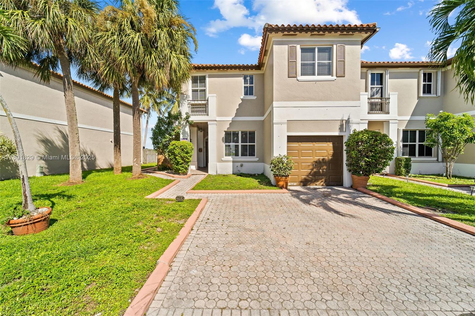 ANCHORAGE AT MIAMI LAKES - Residential