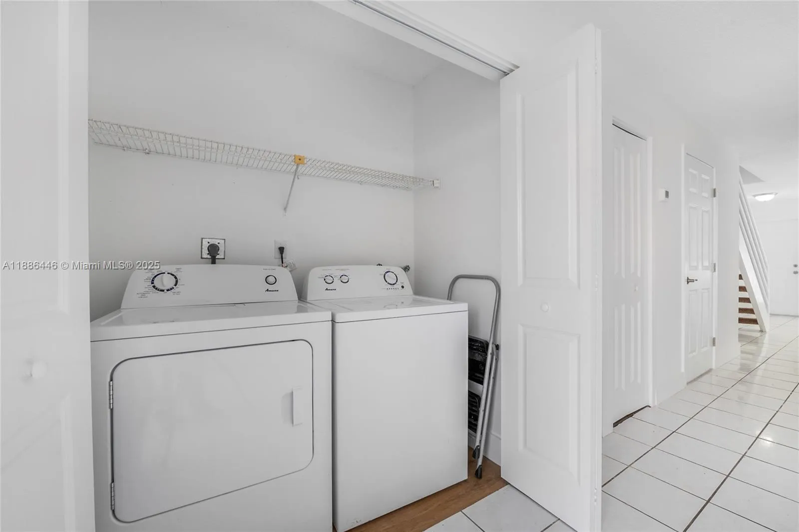 Miami, Florida 33196, United States, 2 Bedrooms Bedrooms, ,3 BathroomsBathrooms,Residential,Active,218702