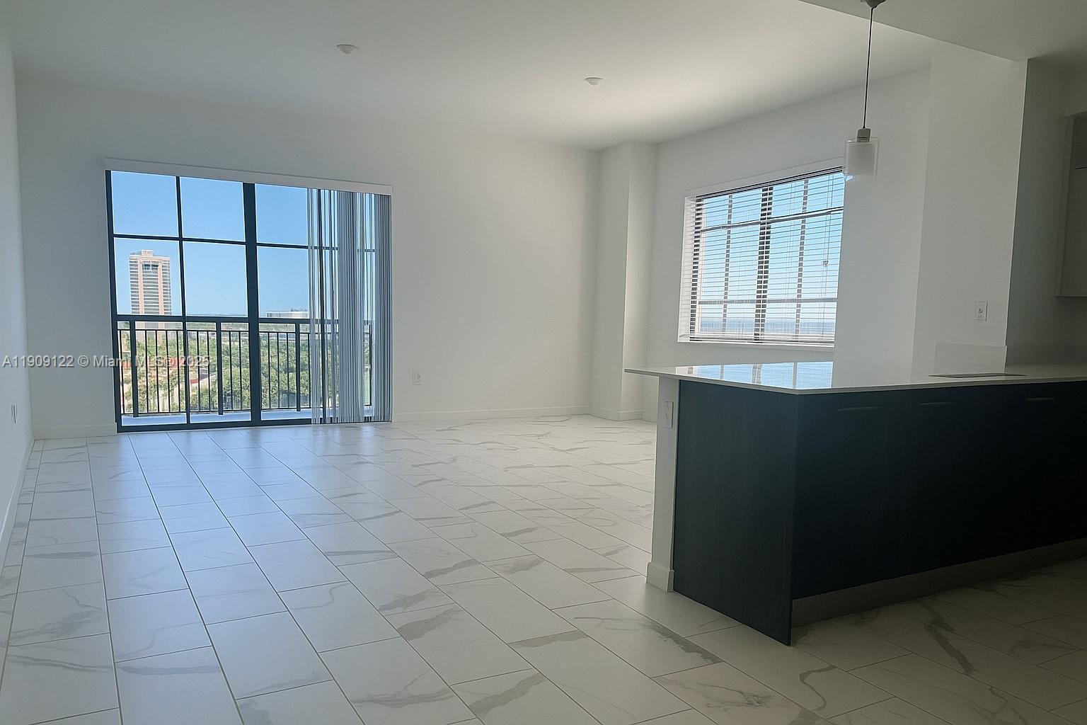 SPANISH RIVER LAND CO A - Residential Lease