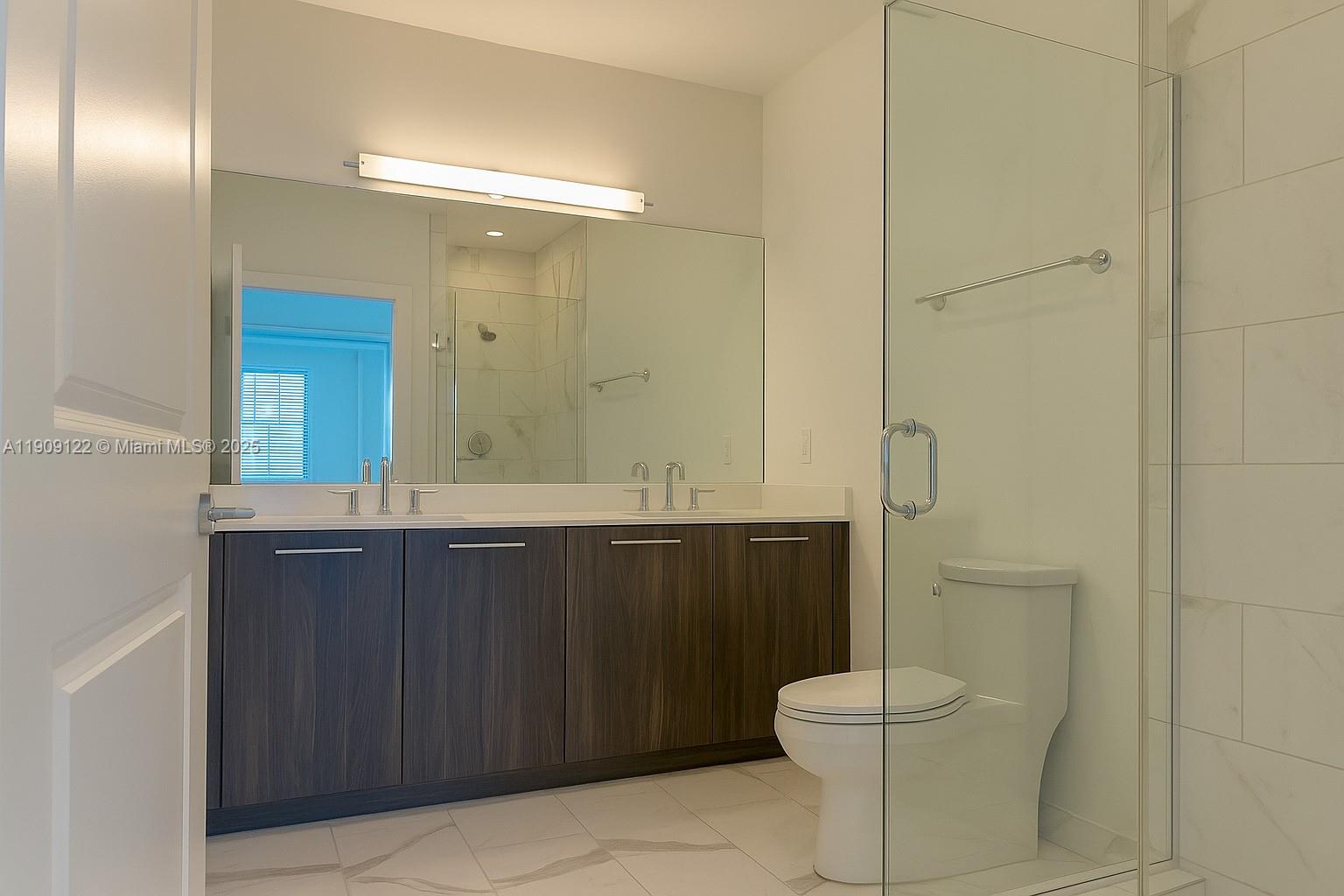 SPANISH RIVER LAND CO A - Residential Lease